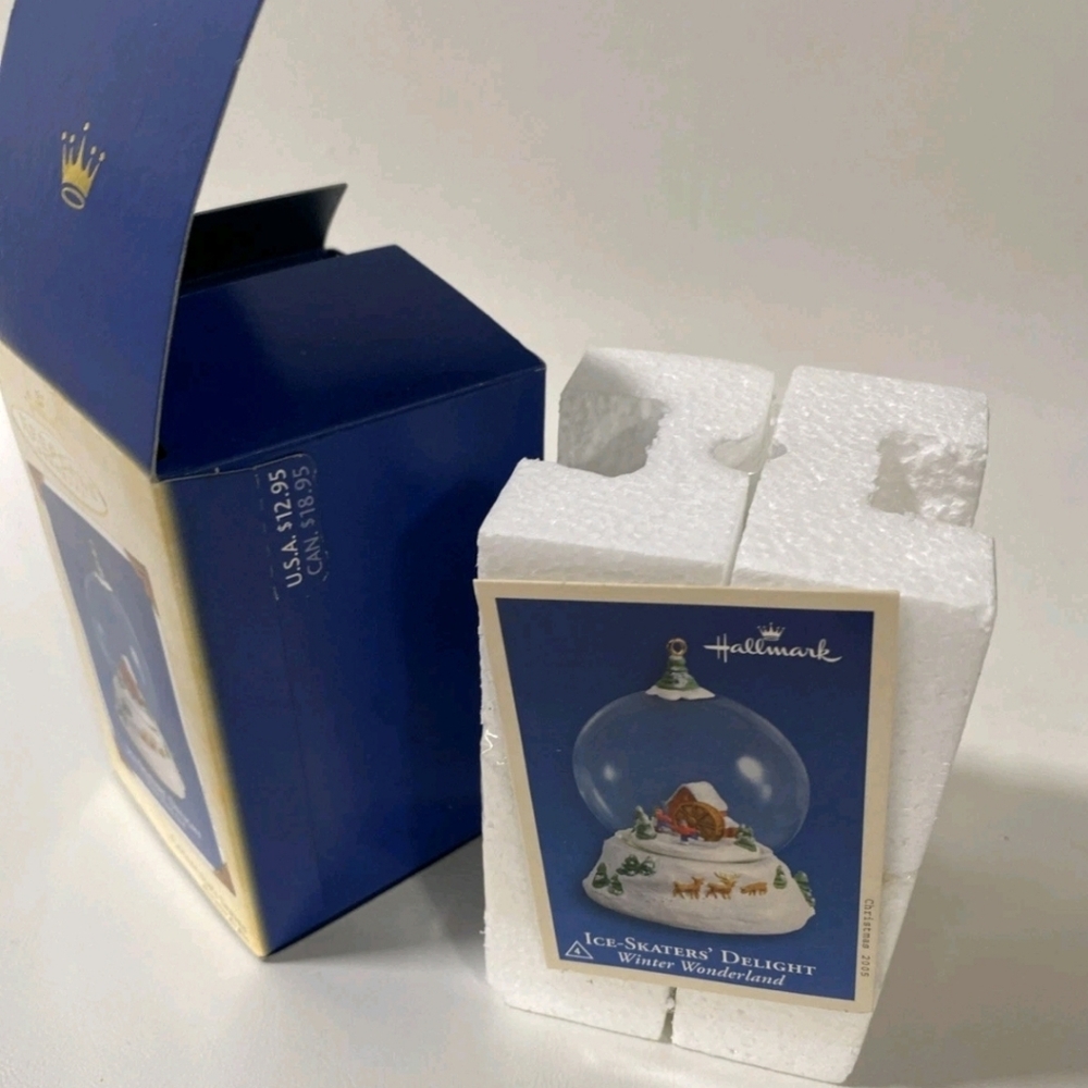 Vtg Hallmark Christmas Tree Ornament Ice Skaters Delight  Keepsake 2005